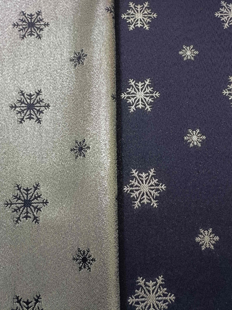 Tkanina obrusowa świąteczna "Śnieżynka granatowo-srebrna"