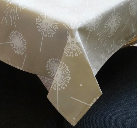 Obrus "Dmuchawce beż" - podszyty, Koło średnica 100 cm