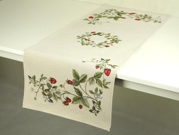 Bieżnik gobelinowy 40x100 - poziomki