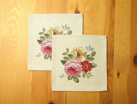 Serwetka gobelinowa 18x18 cm - 132