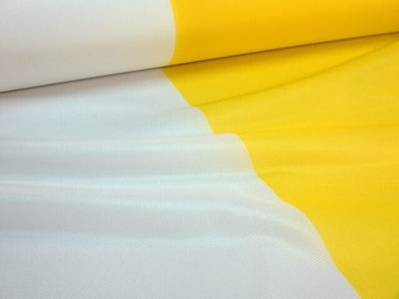 Tkanina flagowa w barwy papieskie szer. 80 cm