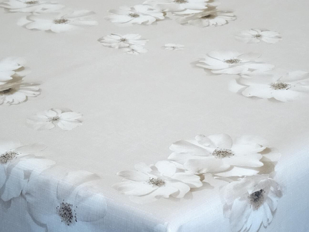 Tkanina obrusowa drukowana "Beżowe kwiaty 13"